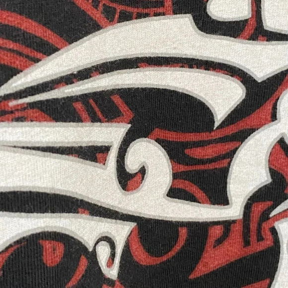 Hawai'i Shirts with Shark Graphic Print Mens Short Sleeve T Size  L - Picture 5 of 14